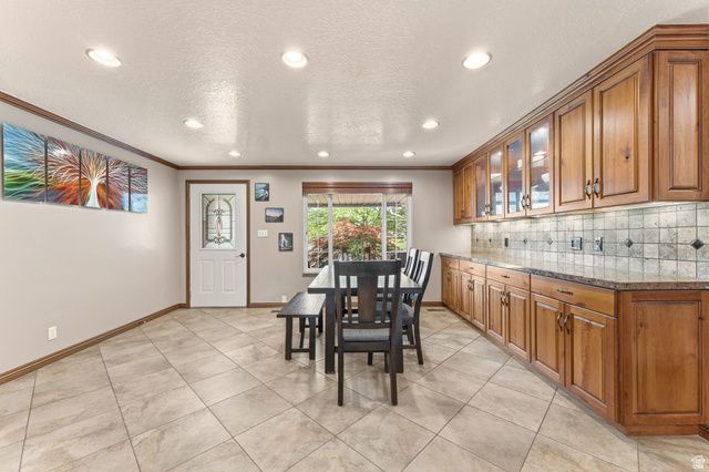 2416 E 10305 S, Sandy, UT 84092