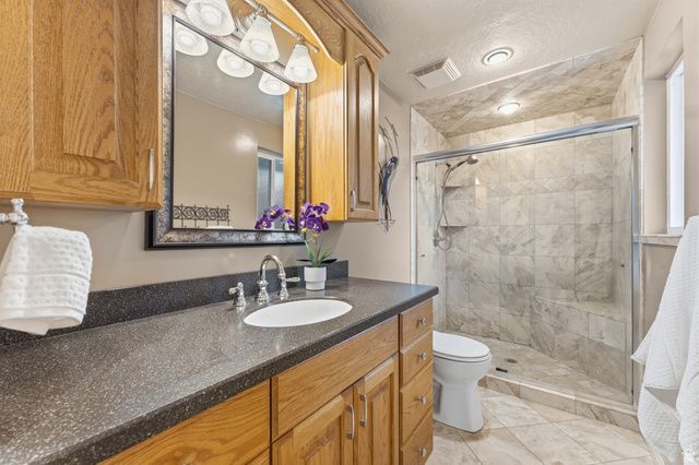 2416 E 10305 S, Sandy, UT 84092