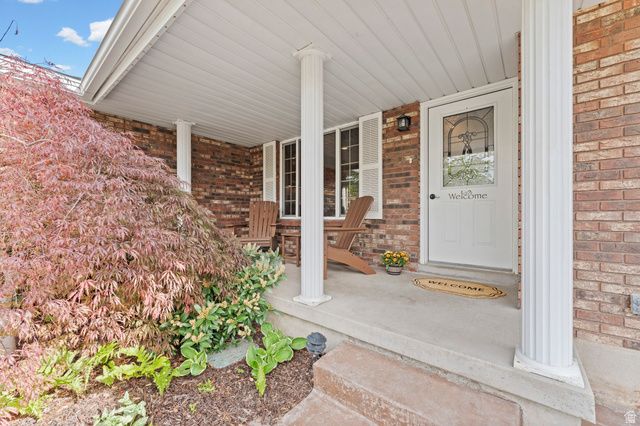 2416 E 10305 S, Sandy, UT 84092