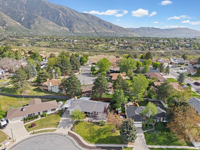 2416 E 10305 S, Sandy, UT 84092