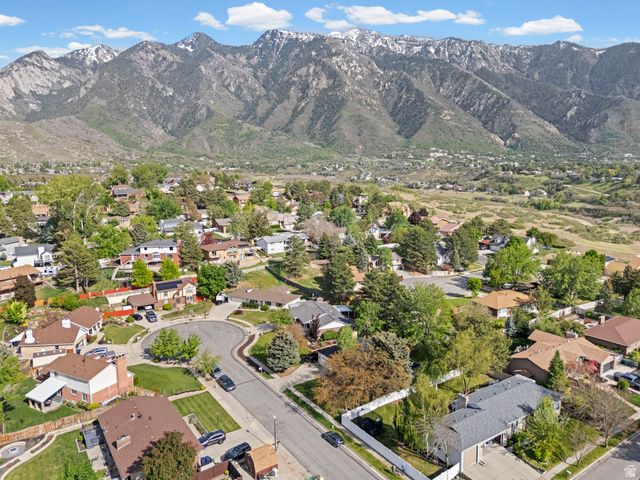 2416 E 10305 S, Sandy, UT 84092