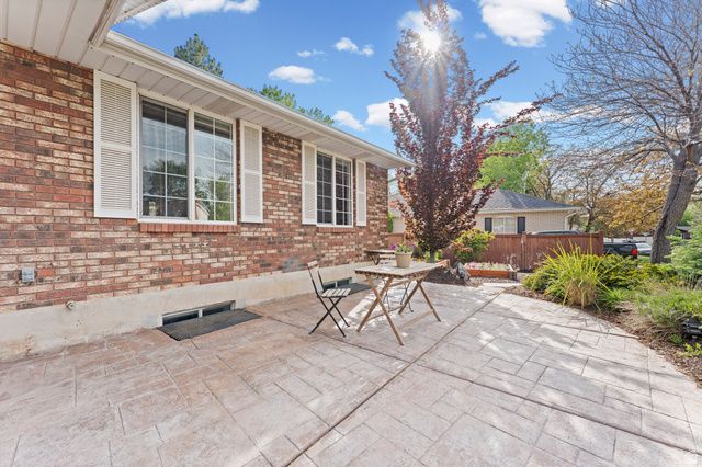 2416 E 10305 S, Sandy, UT 84092