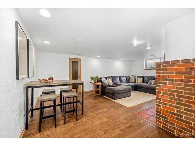 1090 Bonnie Brae Blvd, Denver, CO 80209