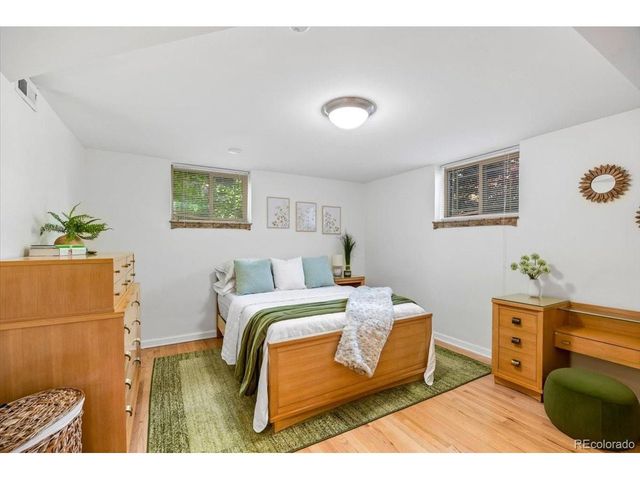 1090 Bonnie Brae Blvd, Denver, CO 80209