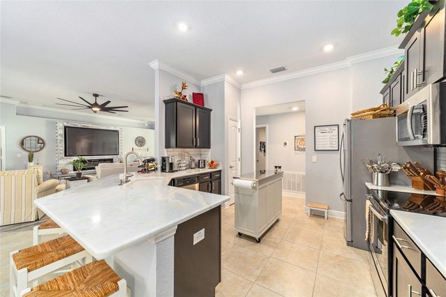 6943 SE 11TH PLACE, Ocala, FL 34472