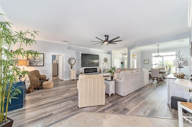 6943 SE 11TH PLACE, Ocala, FL 34472