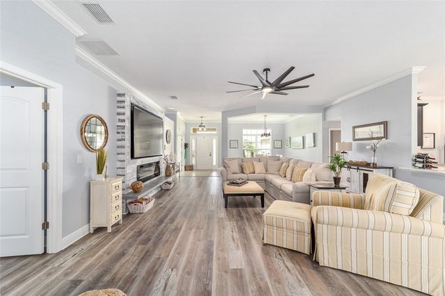 6943 SE 11TH PLACE, Ocala, FL 34472