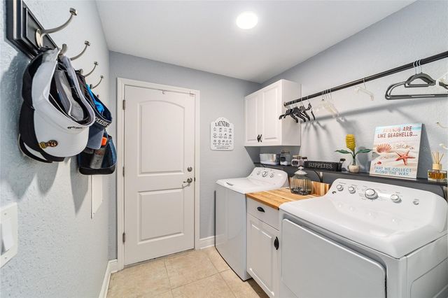 6943 SE 11TH PLACE, Ocala, FL 34472
