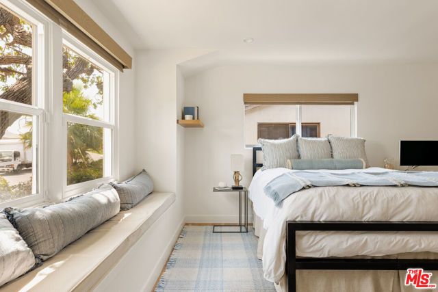 4111 Mantova Drive, Los Angeles, CA 90008