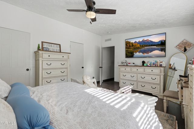 5728 Cranes Nest Road, Coeburn, VA 24230