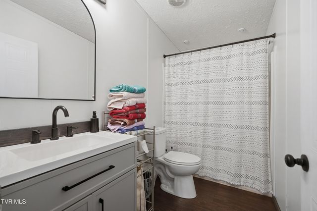 5728 Cranes Nest Road, Coeburn, VA 24230