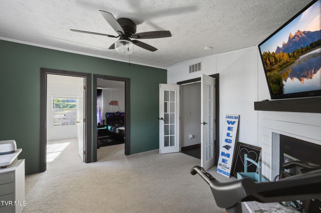 5728 Cranes Nest Road, Coeburn, VA 24230