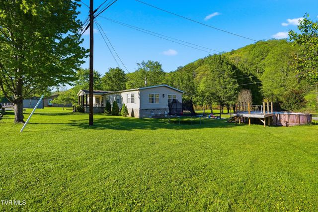 5728 Cranes Nest Road, Coeburn, VA 24230