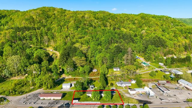 5728 Cranes Nest Road, Coeburn, VA 24230