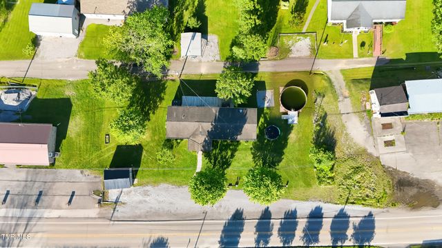 5728 Cranes Nest Road, Coeburn, VA 24230