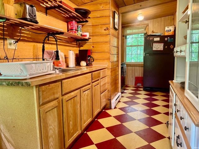25 Hillbilly Hollar Road, Bedford, IN 47421