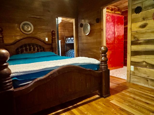 25 Hillbilly Hollar Road, Bedford, IN 47421
