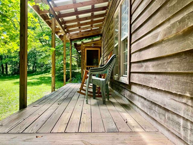 25 Hillbilly Hollar Road, Bedford, IN 47421