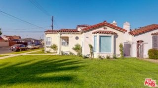 2059 W 83rd Street, Los Angeles, CA 90047