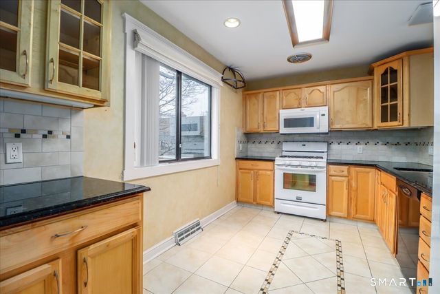 151 South Trail B, Stratford, CT 06614