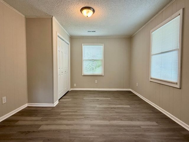 2036 Delaware Avenue, North Charleston, SC 29405