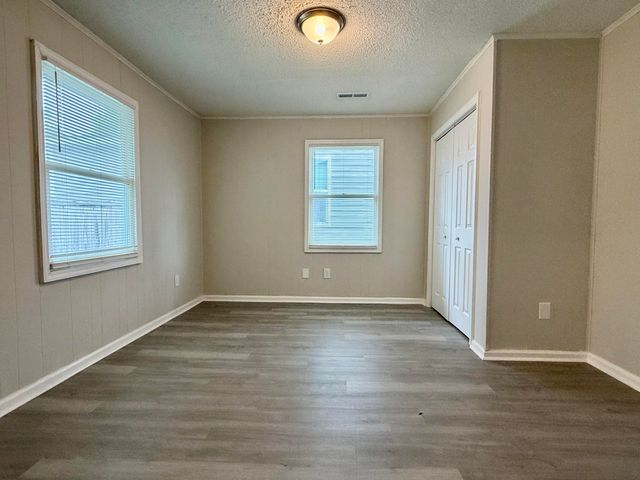 2036 Delaware Avenue, North Charleston, SC 29405