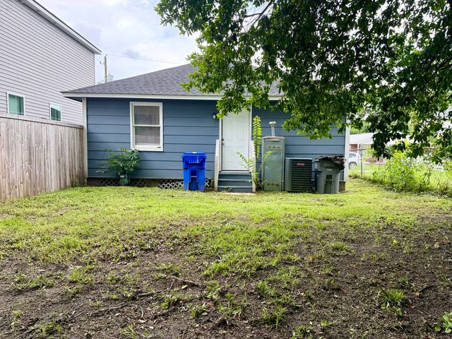 2036 Delaware Avenue, North Charleston, SC 29405