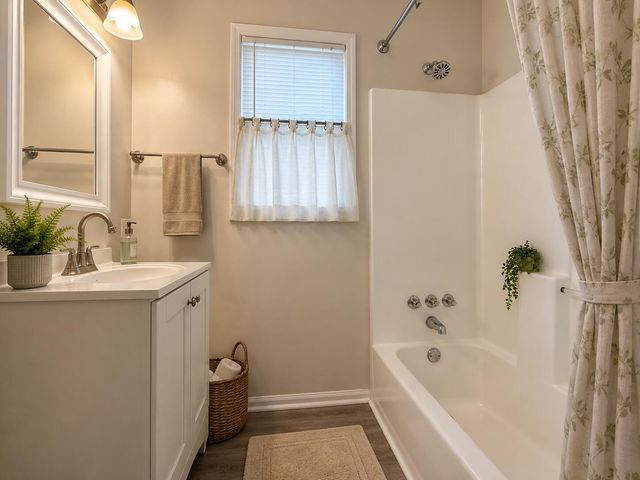2036 Delaware Avenue, North Charleston, SC 29405
