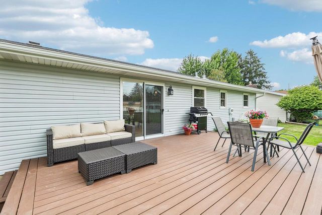 806 South Street, Waunakee, WI 53597