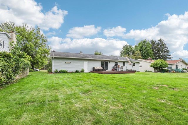 806 South Street, Waunakee, WI 53597