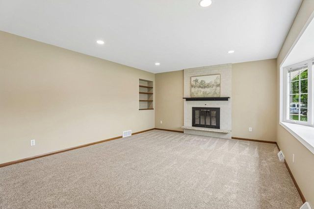 806 South Street, Waunakee, WI 53597