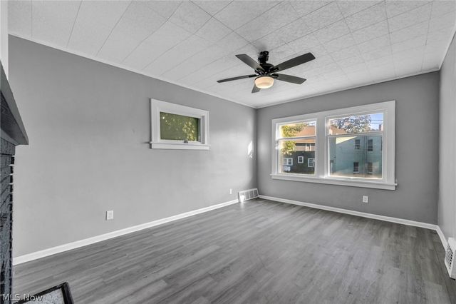 2407 Mira Court, Cleveland, OH 44109