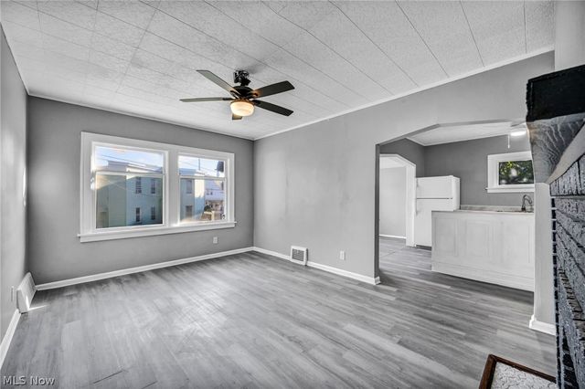 2407 Mira Court, Cleveland, OH 44109