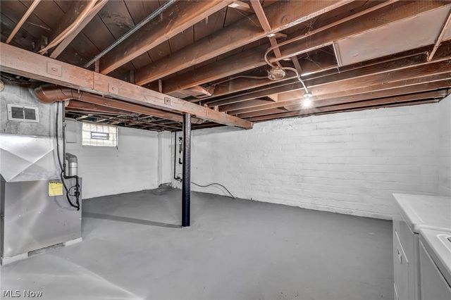2407 Mira Court, Cleveland, OH 44109