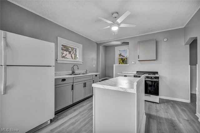 2407 Mira Court, Cleveland, OH 44109