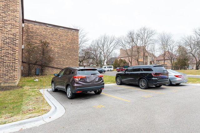 186 Dunteman Drive 301, Glendale Heights, IL 60139