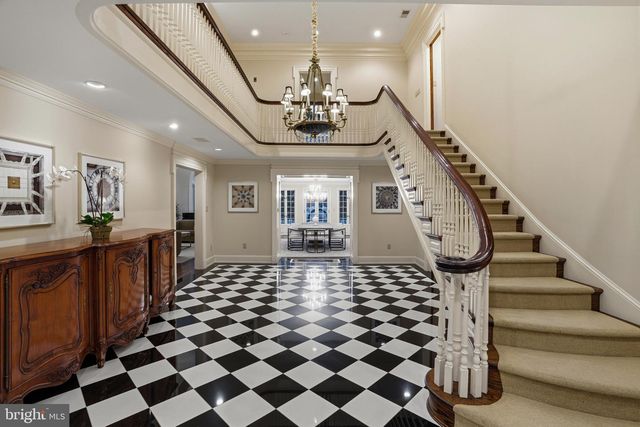 9324 GEORGETOWN PIKE, Great Falls, VA 22066