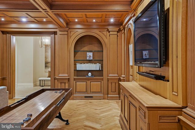 9324 GEORGETOWN PIKE, Great Falls, VA 22066