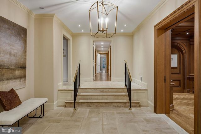 9324 GEORGETOWN PIKE, Great Falls, VA 22066