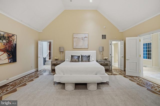 9324 GEORGETOWN PIKE, Great Falls, VA 22066