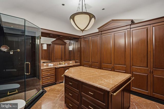 9324 GEORGETOWN PIKE, Great Falls, VA 22066