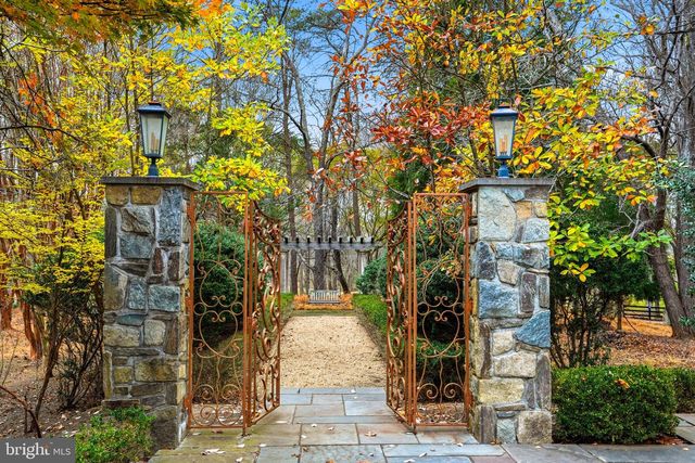 9324 GEORGETOWN PIKE, Great Falls, VA 22066