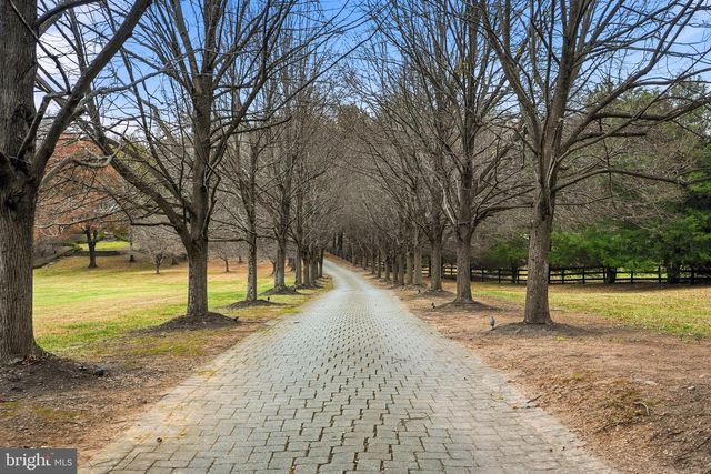 9324 GEORGETOWN PIKE, Great Falls, VA 22066