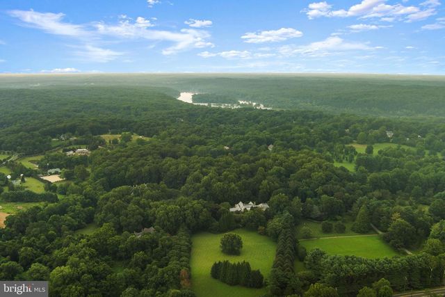 9324 GEORGETOWN PIKE, Great Falls, VA 22066