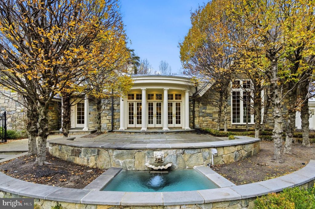 9324 GEORGETOWN PIKE, Great Falls, VA 22066