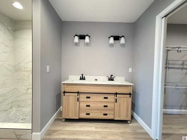 1360 Eagle Ln, Mayfield, KY 42066