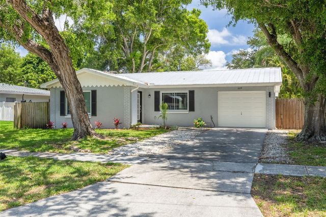 1819 WEST DRIVE, Clearwater, FL 33755