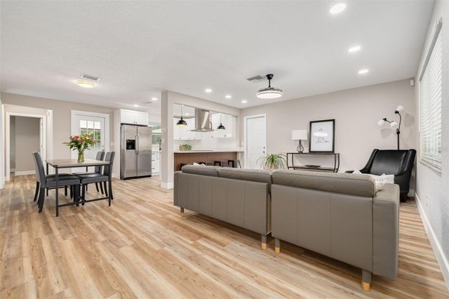 1819 WEST DRIVE, Clearwater, FL 33755
