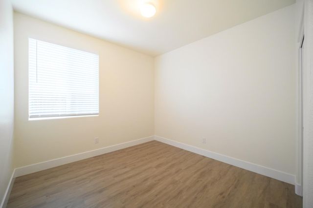 417 Arlingdale Cir, Rio Linda, CA 95673