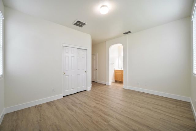 417 Arlingdale Cir, Rio Linda, CA 95673